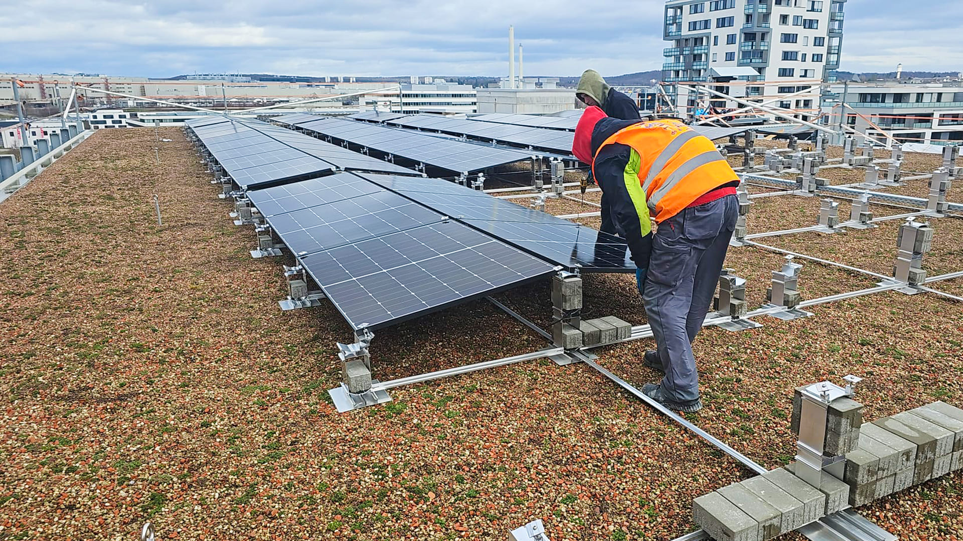 ENPLA-Flugfeldklinikum-Boeblingen-Photovoltaikanlage