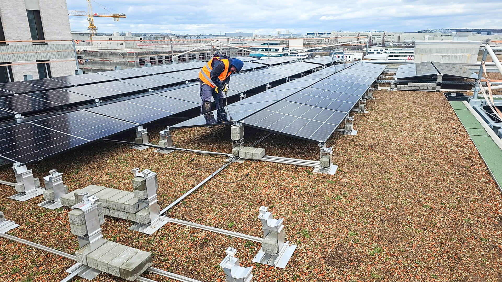 ENPLA-Flugfeldklinikum-Boeblingen-Photovoltaikanlage